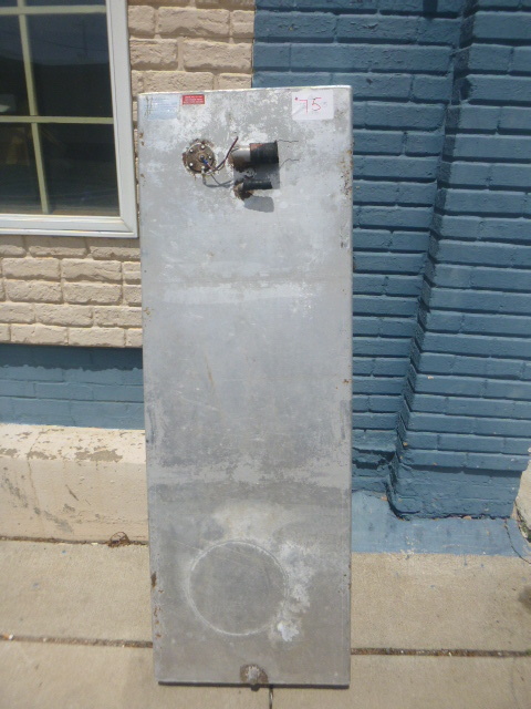 lot 75 image: Aluminum Gas or Diesel Tank