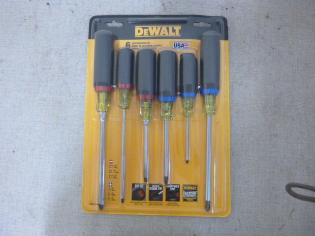 lot 94 image: DeWalt Screwdriver Set