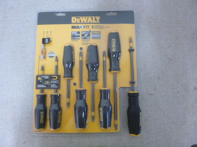lot 97 image: DeWalt 8 Piece Screwdriver set