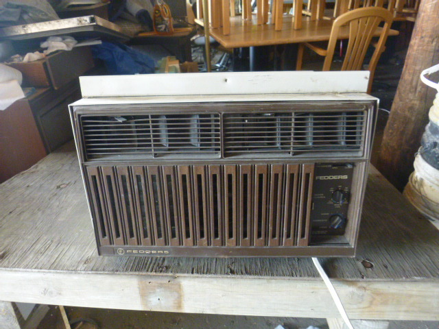 lot 112 image: Fedders Air Conditioner