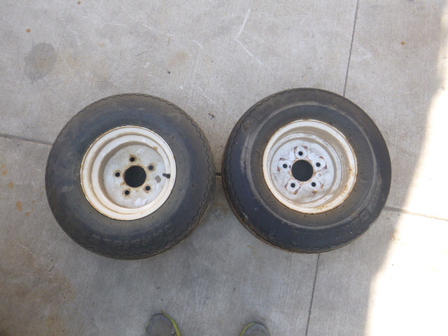 lot 115 image: 2 Carlisle Trailer Tires
