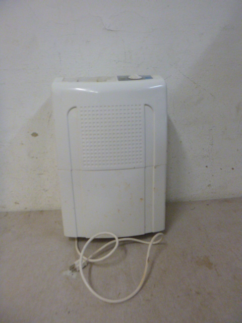lot 130 image: Haier Dehumidifier
