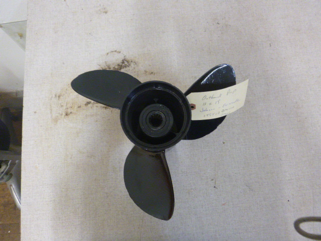 lot 132 image: JohnsonEvinrude Outboard Prop