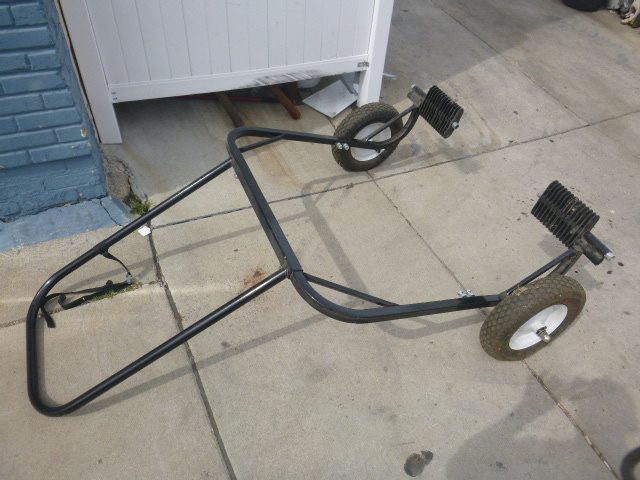 lot 135 image: Snowmobile Dolly