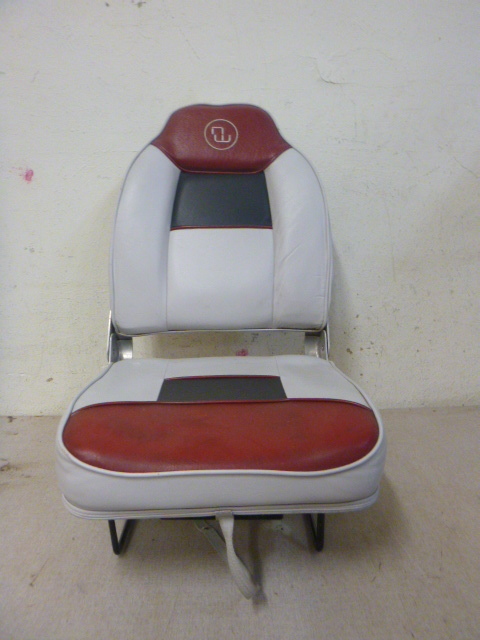 lot 161 image: Northwood Boat Seat