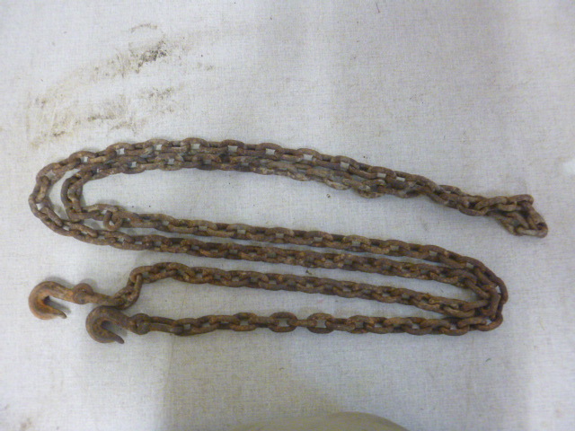 lot 190 image: Log Chain