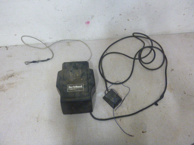 lot 194 image: MinnKota Deck Hand Electric Anchor Winch