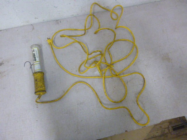 lot 203 image: Saft-T-Lite Stubby 2