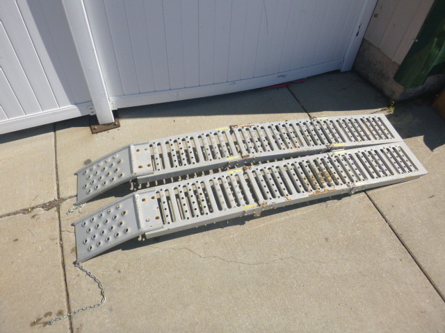lot 209 image: Fold Up Ramps