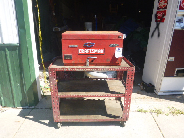 lot 212 image: Craftsman Toolbox