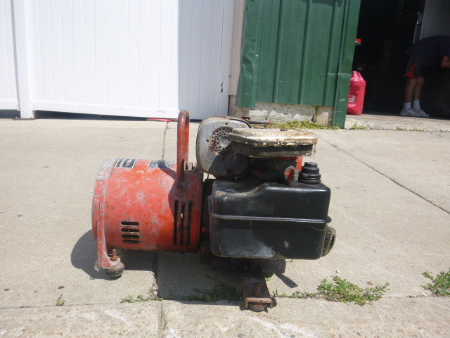 lot 226 image: Montgomery Wards Generator