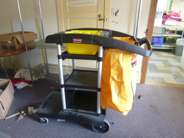 lot 229 image: Rubbermaid Commercial  Cleaning Cart