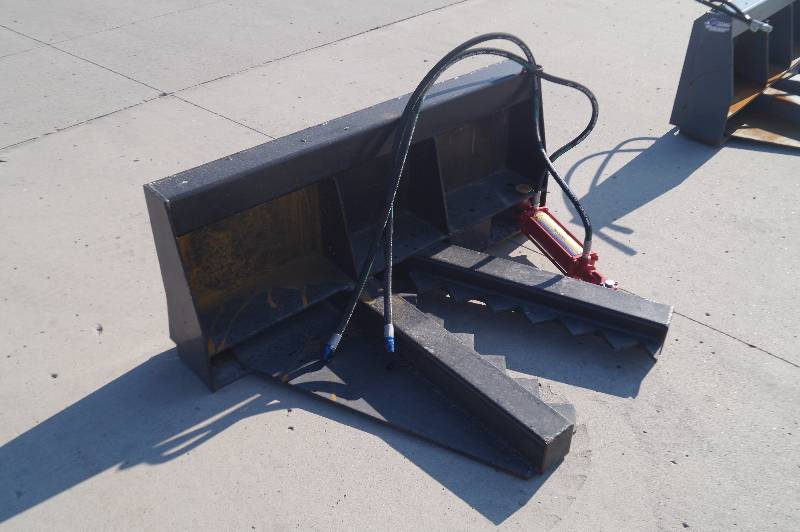 Skid Steer TreePost Puller