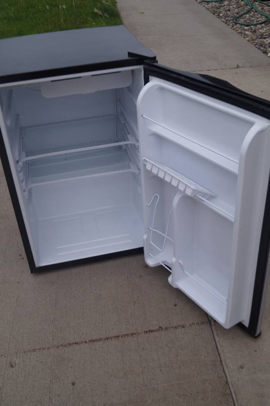 NEW Haier Mini Fridge