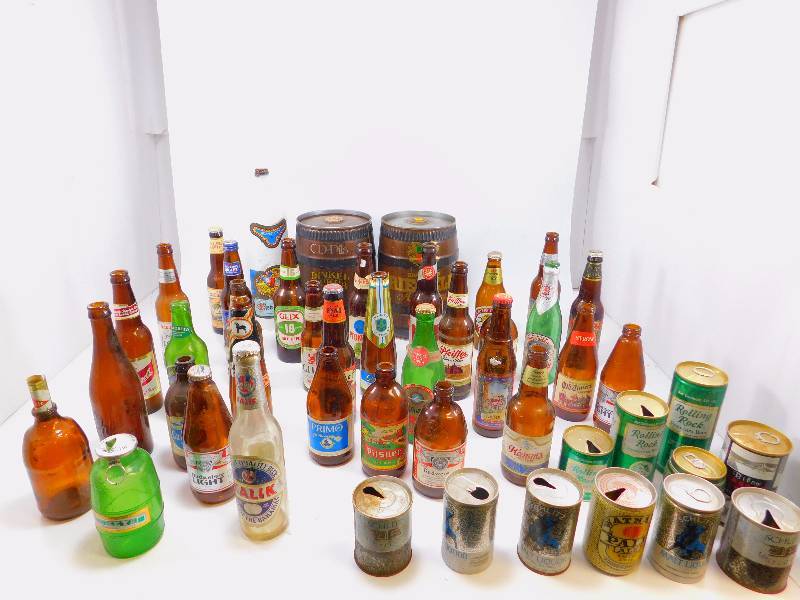 Large Lot Of Vintage Beer Cans And Beer Bottles