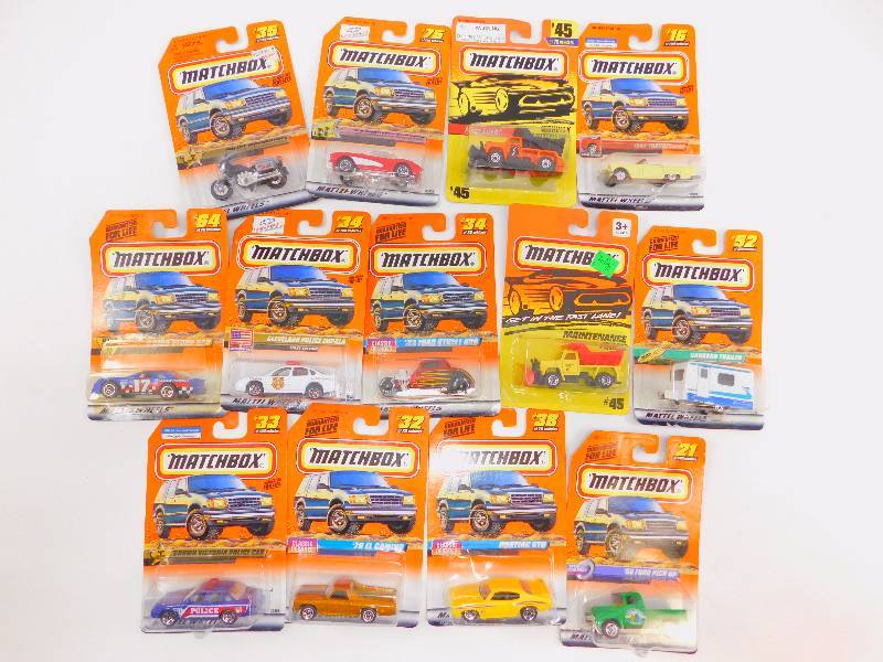 Lot of 13 Matchbox Cars