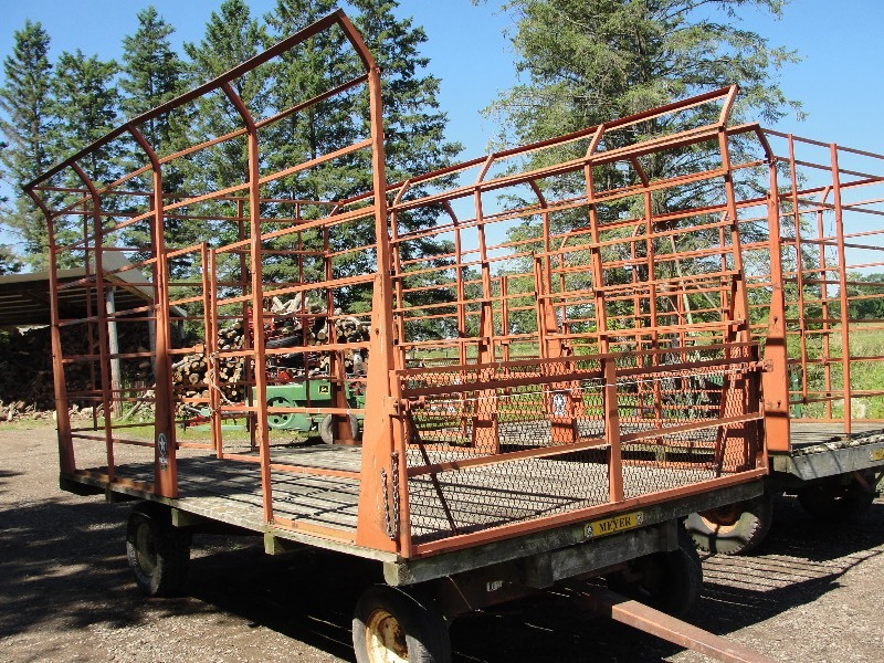 MEYER BALE RACK W 10 TON RUNNING GEAR