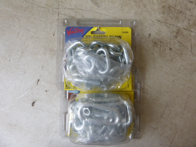 lot 16 image: 2 Valley Safety Chains
