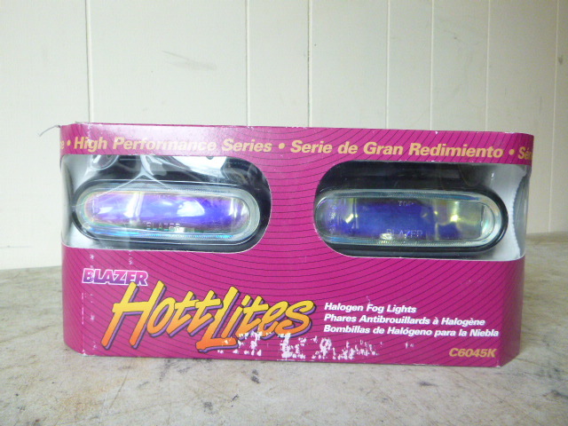lot 31 image: Blazer Hott Lites Halogen Fog Lights