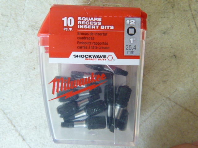 lot 50 image: Milwaukee Shockwave Square Insert Bits