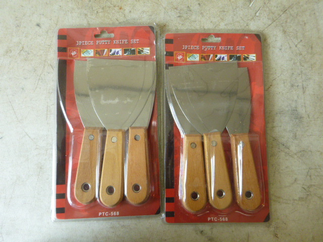lot 66 image: 2 Packs of PTC Putty Knives