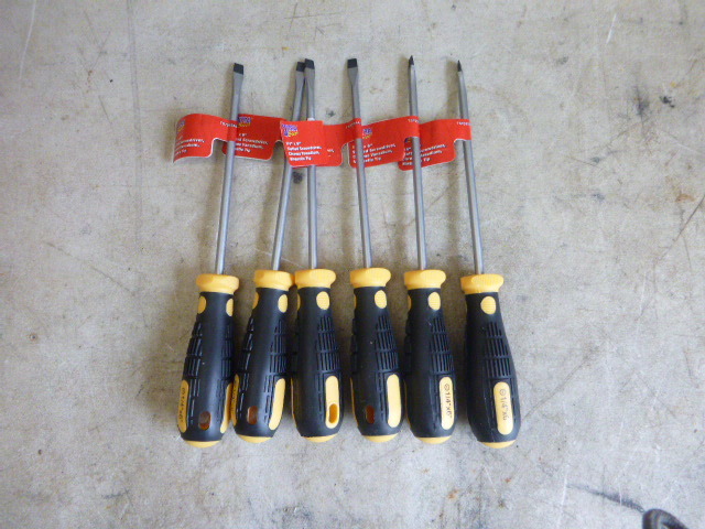 lot 68 image: 6 Ultra Steel Slotted Screwdrivers