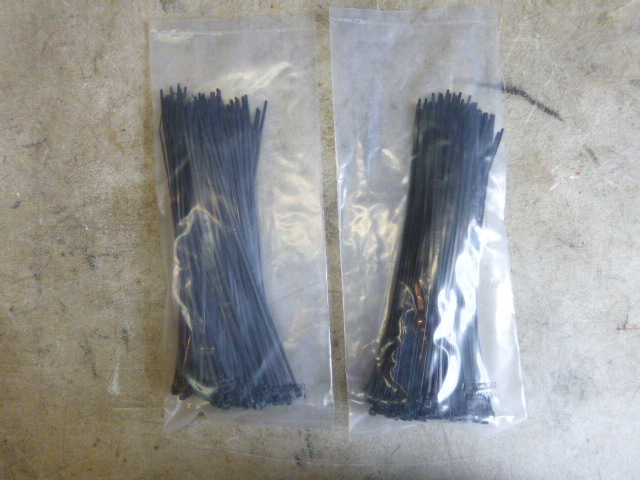 lot 73 image: 2 Bags of 8 Cable Ties