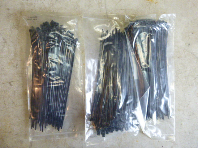 lot 74 image: 3 Bags of 8 Cable Ties