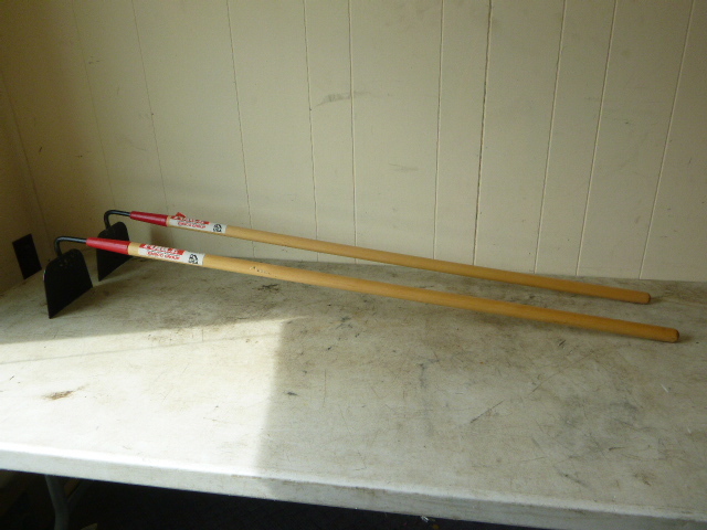 lot 79 image: 2 Work Force Garden Hoes