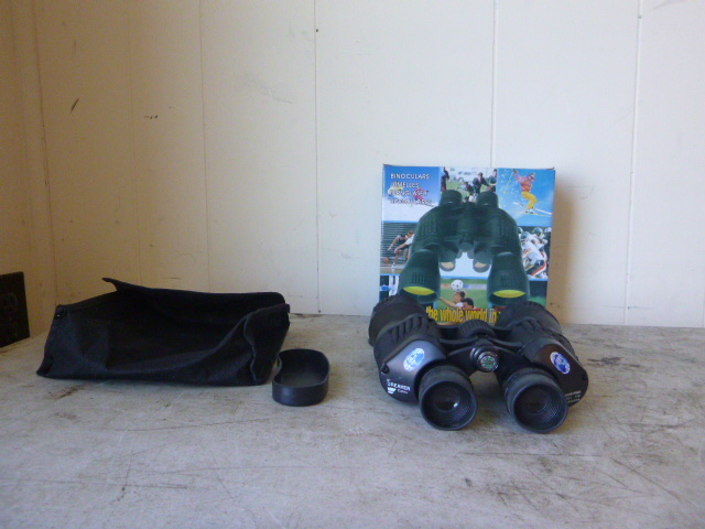 lot 145 image: Dreaker Cobra Binoculars