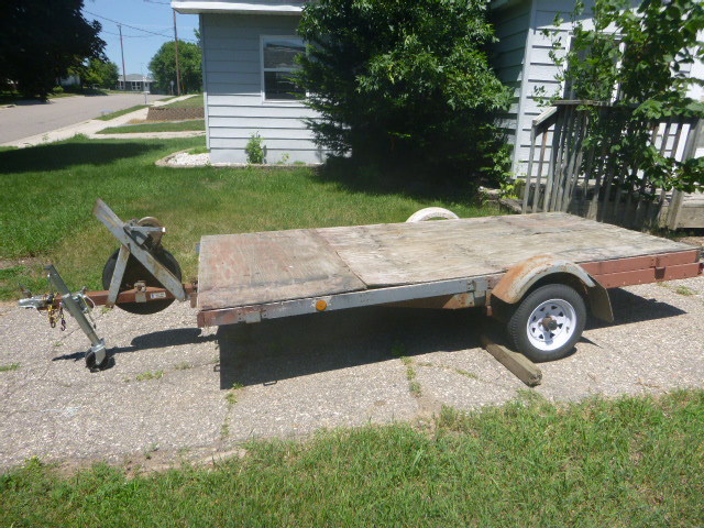 lot 4 image: 2001 Homemade Trailer