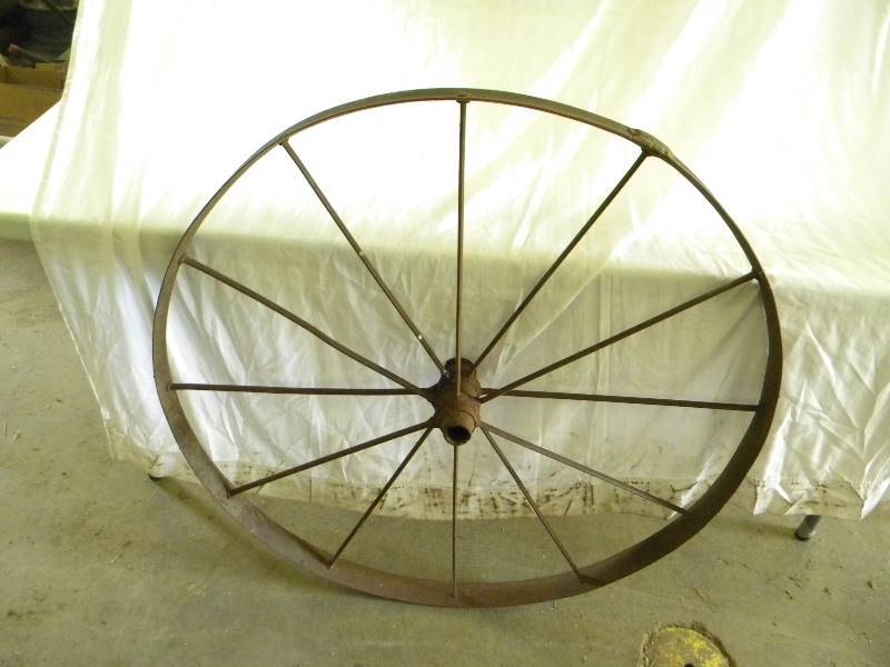 lot 45 image: Vintage Metal Wagon Wheel