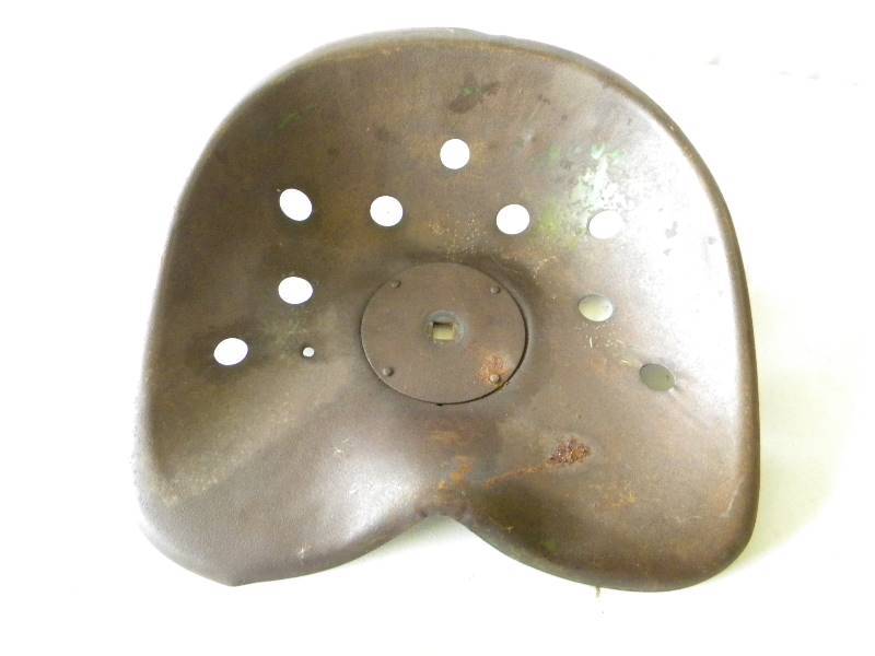 lot 68 image: Vintage Tractor Seat