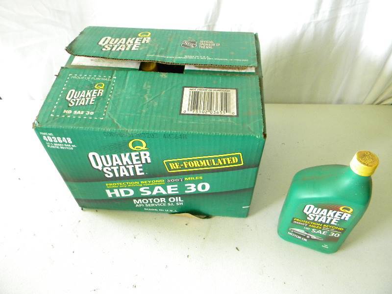 lot 78 image: SAE 30 Motor Oil Lot