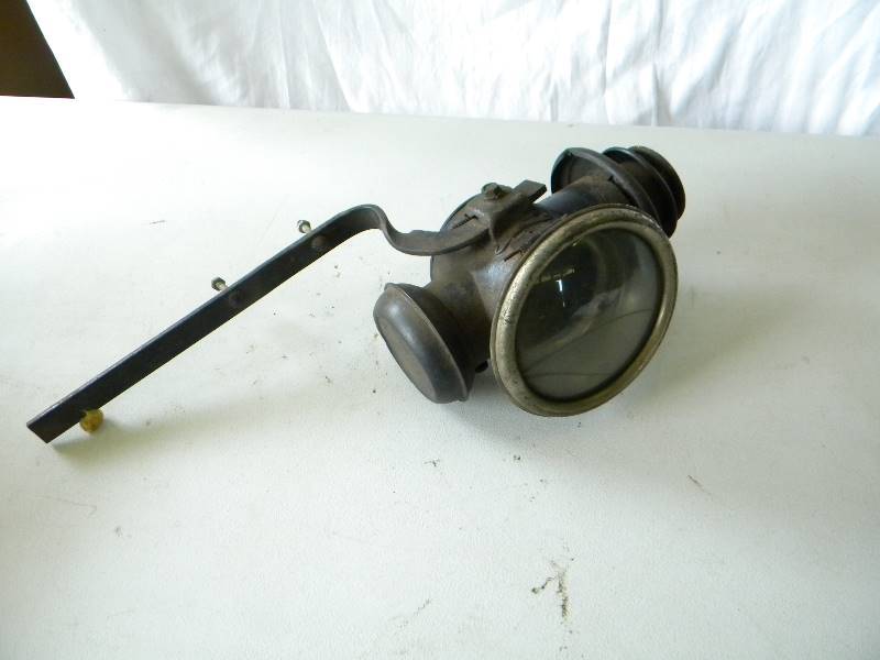 lot 92 image: Vintage TractorAutomotive Light