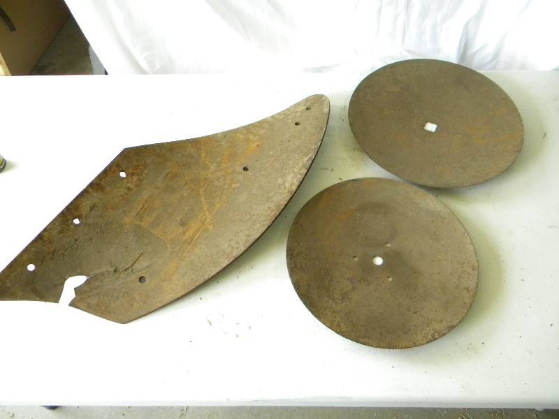 lot 96 image: Metal Cultivator Blades For Dcor