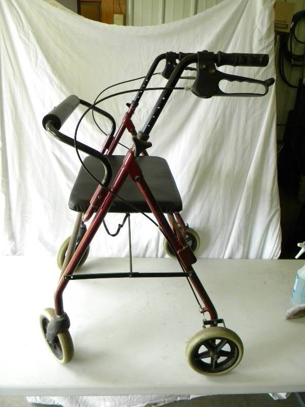lot 123 image: Wheeled Walker
