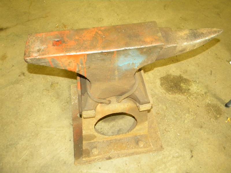 lot 6 image: Anvil