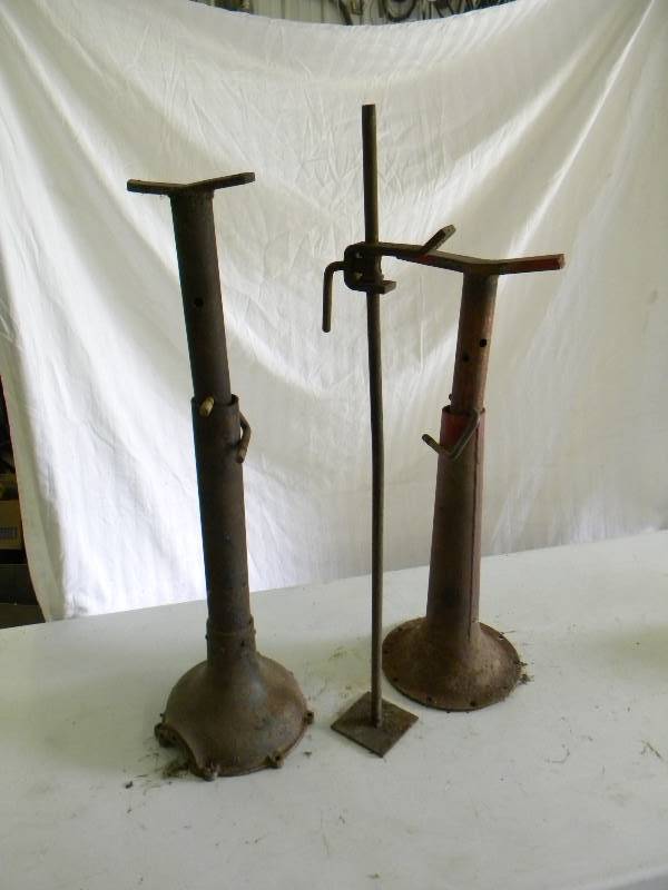 lot 163 image: Vintage Stands