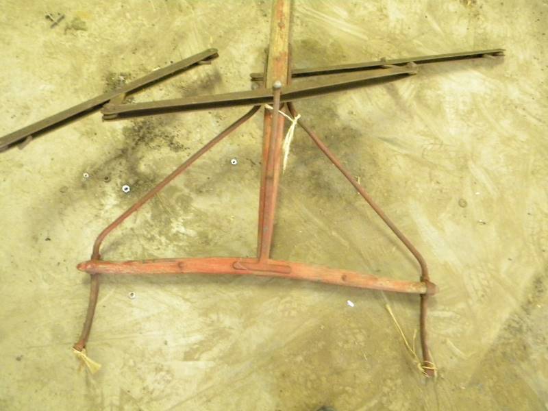 lot 183 image: Vintage Metal Pieces For ProjectsArt