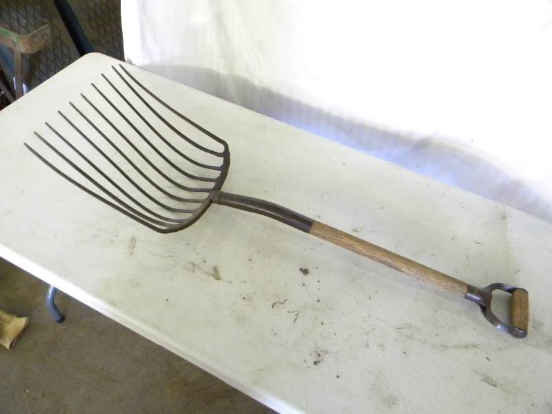 lot 248 image: Vintage Hay Fork