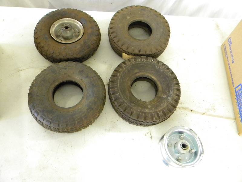lot 254 image: 4 Mini Tires Lot