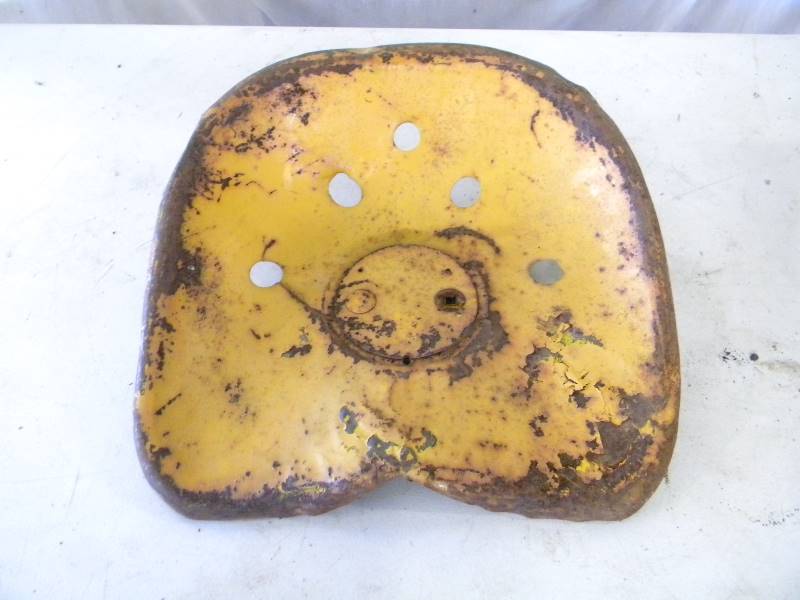 lot 255 image: Vintage Tractor Seat