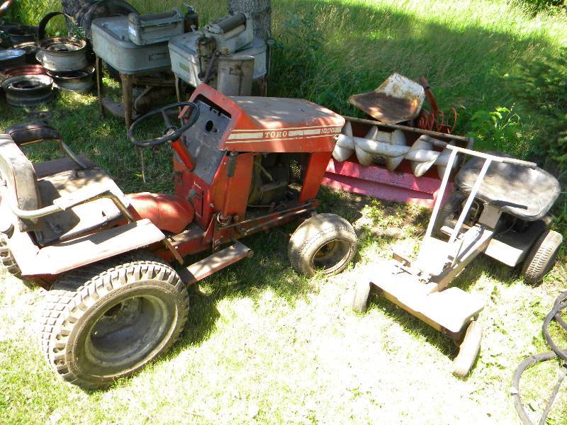 lot 279 image: Vintage Lawnmower Tractors