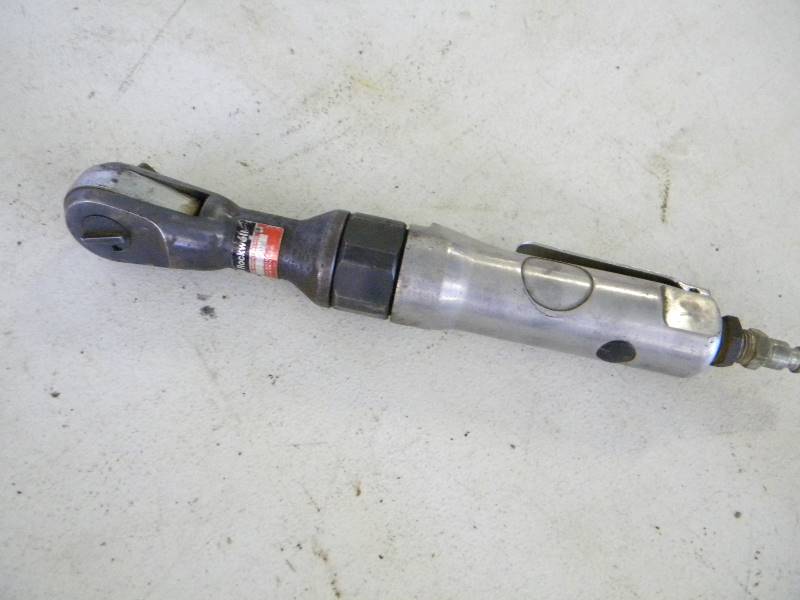 lot 298 image: Air Ratchet Wrench