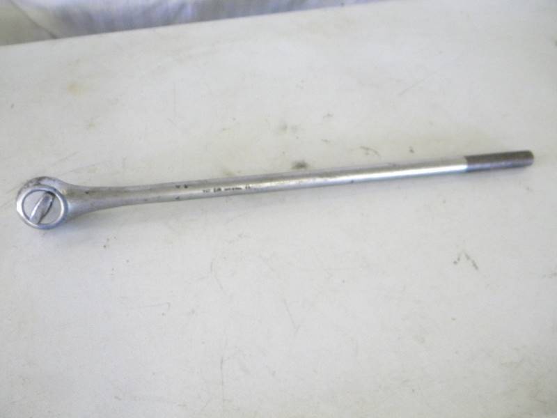 lot 308 image: 26 Socket Wrench