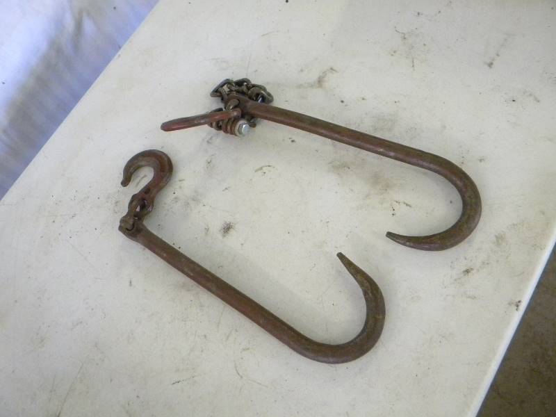 lot 317 image: Tow Hooks