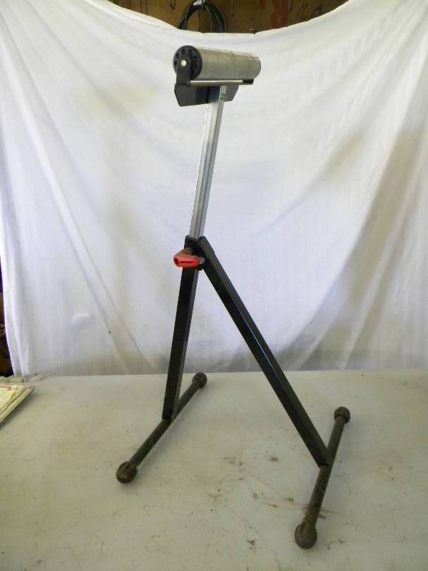 lot 353 image: Wolfcraft Roller Stand