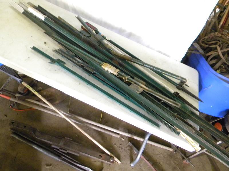 lot 238 image: Metal Garden Stake Lot