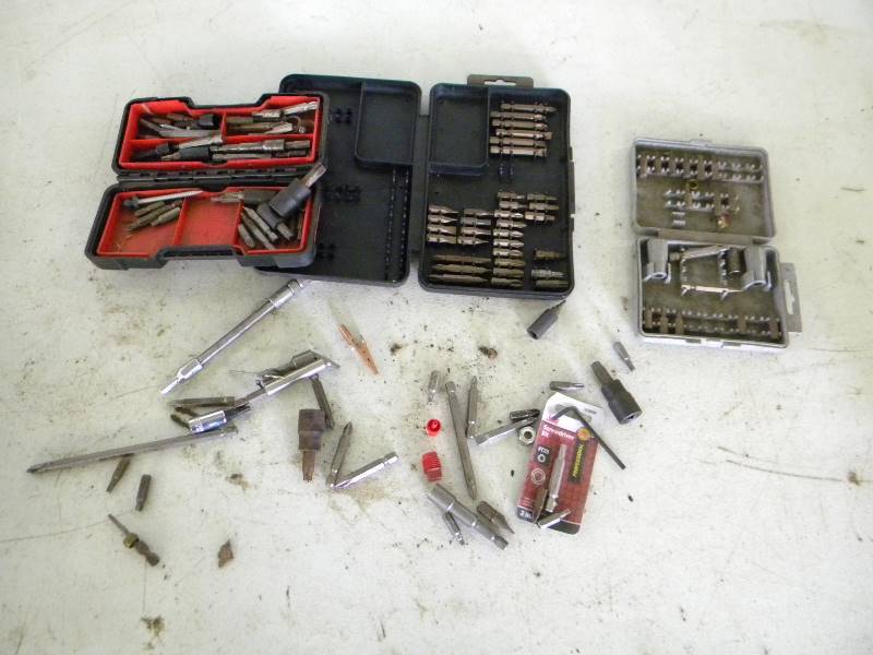lot 222 image: Screw Bits Lot